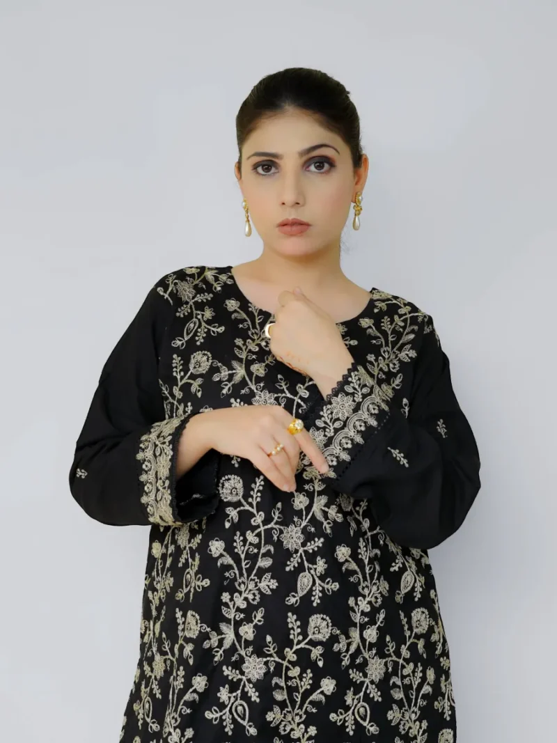 Luxury Pret 3 Piece Suit - EM3PC5CBL01 - Image 3