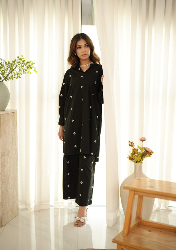 Embroidered 2pc dress – 239682
