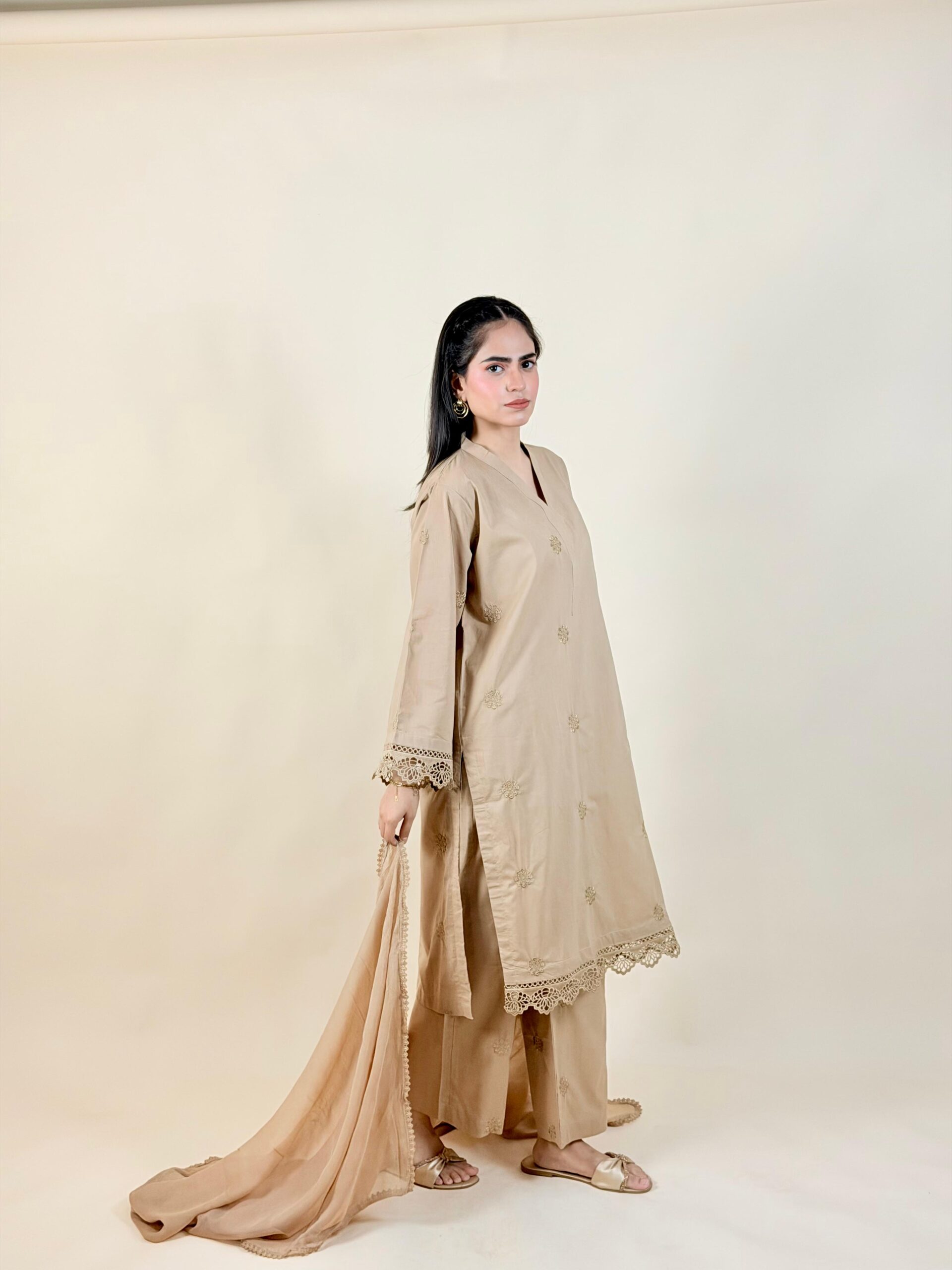 3pc Luxury Pret - A21452 - Image 4