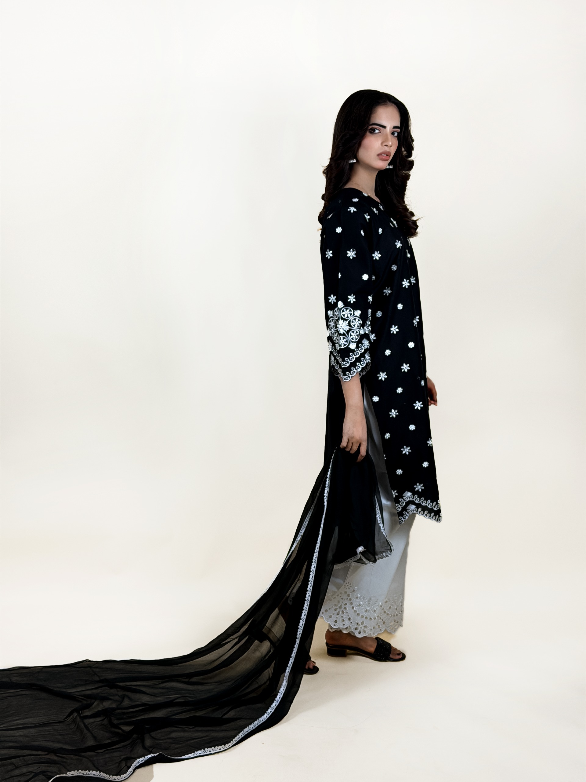 3pc Exclusive Pret - 44453 - Image 4