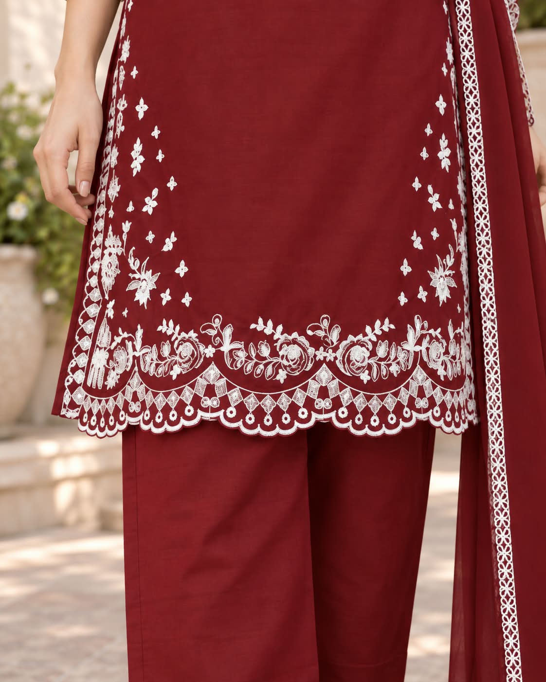 Embroidered 3pc dress - 1747 - Image 4